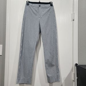 Brandy Melville Blue and White Striped Capris